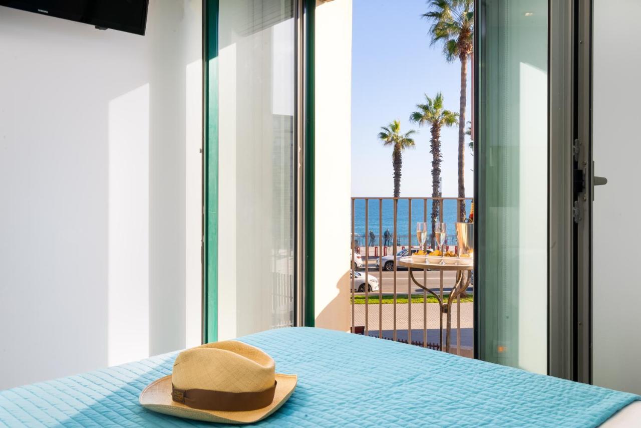 Kronos On The Beach Suite 2 Barcelona Exteriör bild